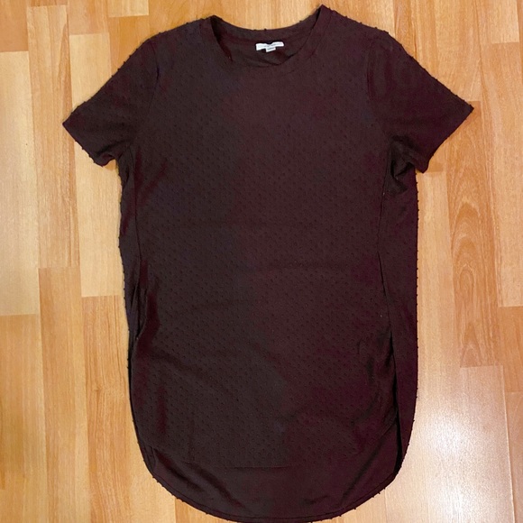 Wilfred Side-Split Tee